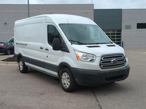 2019 Ford Transit-250 148 WB Medium Roof Cargo
