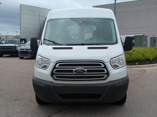 2019 Ford Transit-250 148 WB Medium Roof Cargo
