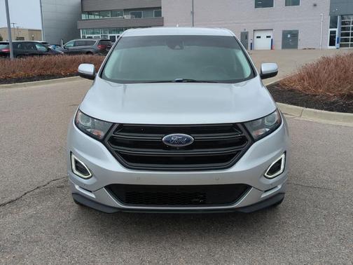 2017 Ford Edge Sport