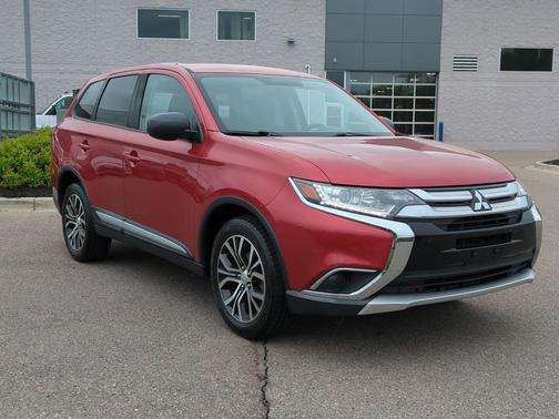 2018 Mitsubishi Outlander ES
