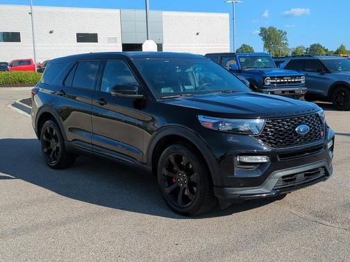 2022 Ford Explorer ST