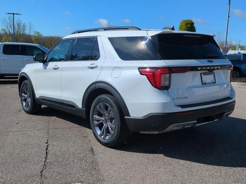 Star White 2026 Ford Explorer Active
