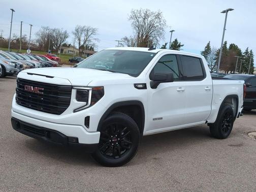 2025 GMC Sierra 1500 Elevation