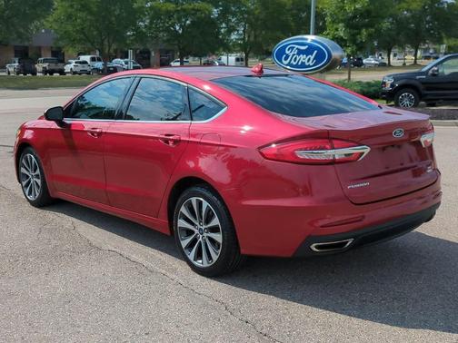 2020 Ford Fusion SE