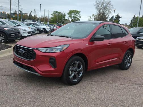 Rapid Red Metallic Tinted Clearcoat 2024 Ford Escape ST-Line