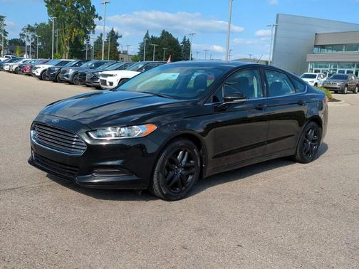 2014 Ford Fusion SE