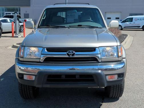 Dorado Gold 2002 Toyota 4Runner SR5