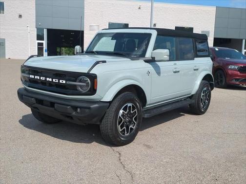 2023 Ford Bronco Outer Banks