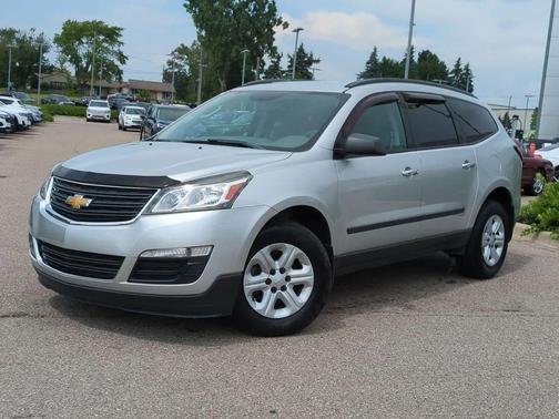 2017 Chevrolet Traverse LS