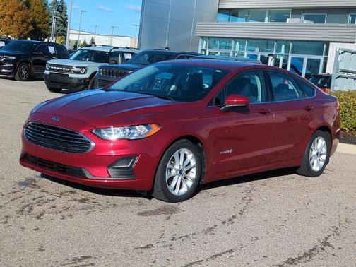 2019 Ford Fusion Hybrid SE