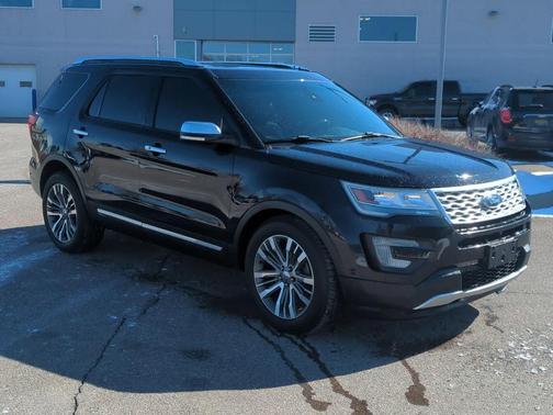 2017 Ford Explorer Platinum