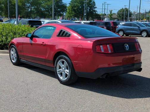 2012 Ford Mustang V6