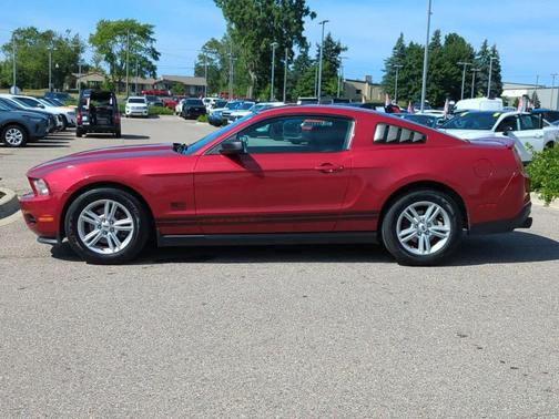 2012 Ford Mustang V6