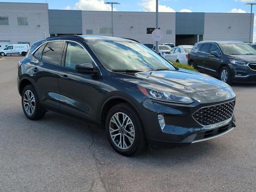 2022 Ford Escape SEL