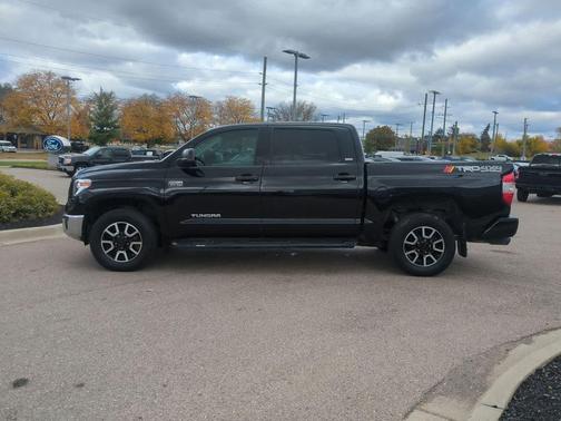 2016 Toyota Tundra SR5