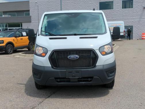 2021 Ford Transit-250 Base