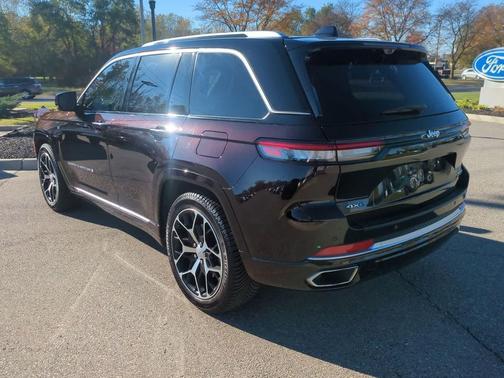 2022 Jeep Grand Cherokee 4xe Summit