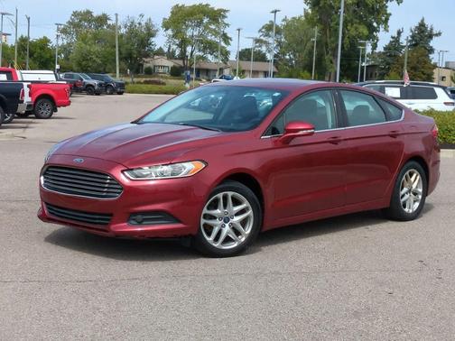 2013 Ford Fusion SE