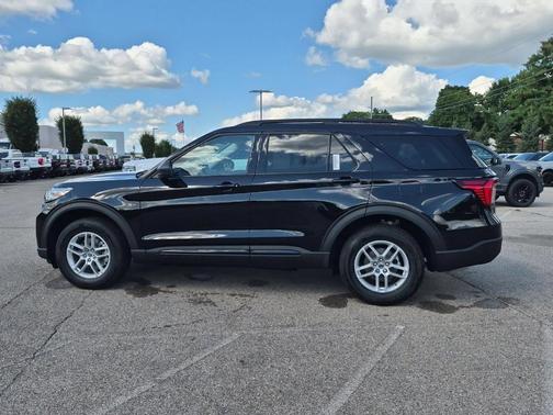 Agate Black Metallic 2026 Ford Explorer Active