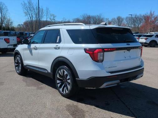 2025 Ford Explorer Platinum