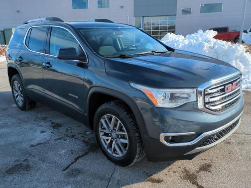 2019 GMC Acadia SLE-2