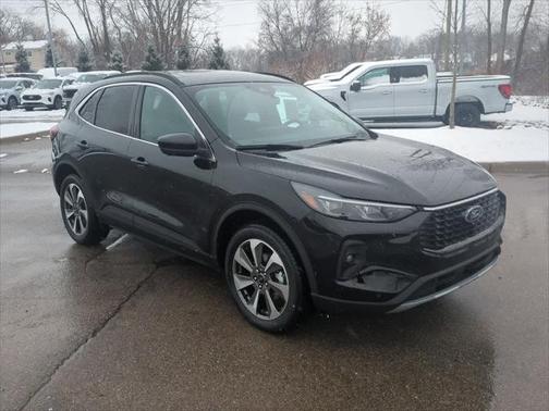 2025 Ford Escape Platinum