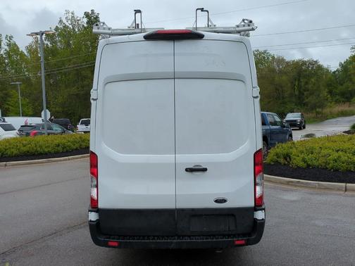 2022 Ford Transit-250 Base