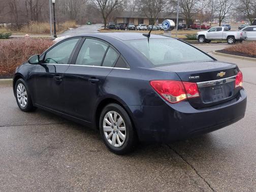 2011 Chevrolet Cruze LS
