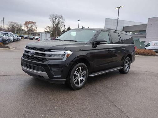 2023 Ford Expedition Max XLT