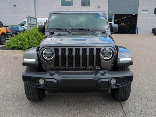 2021 Jeep Wrangler Unlimited Sahara Altitude