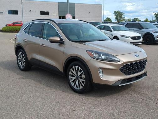 2020 Ford Escape Titanium