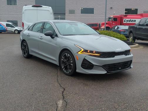2022 Kia K5 GT-Line
