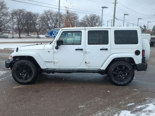 2014 Jeep Wrangler Unlimited Altitude