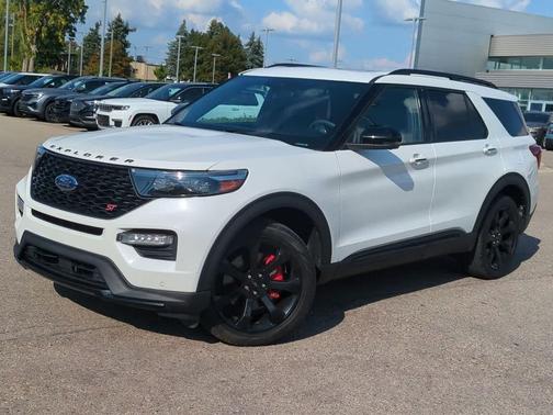2022 Ford Explorer ST
