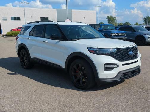 2022 Ford Explorer ST