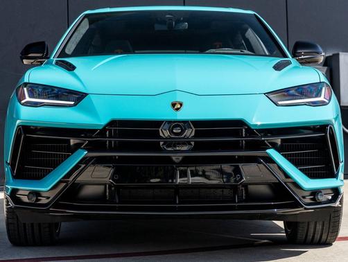 Blu Glauco Metallic 2024 Lamborghini Urus S