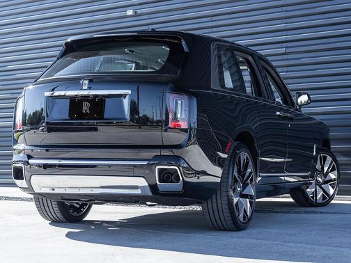 2025 Rolls-Royce Cullinan 