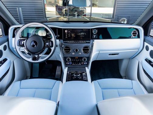 2025 Rolls-Royce Cullinan 