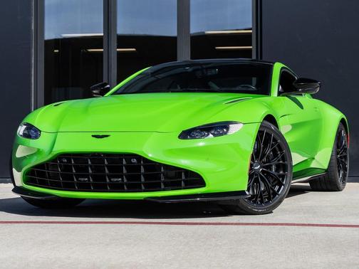 2022 Aston Martin Vantage 