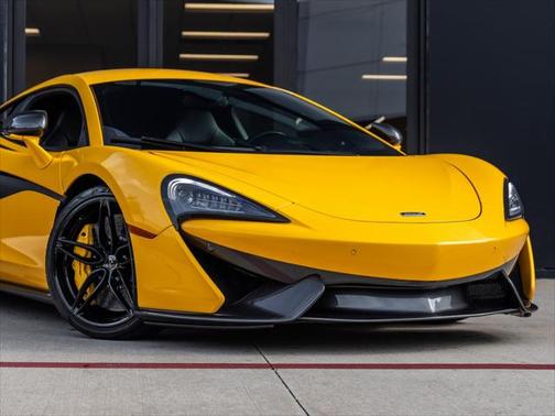 2016 McLaren 570S Base