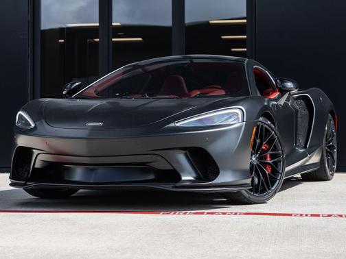 Onyx Black 2022 McLaren GT Coupe