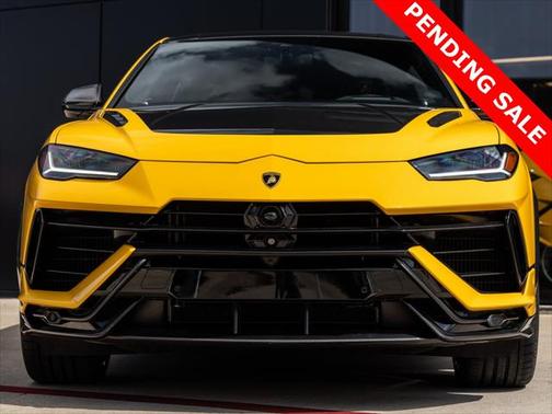 2023 Lamborghini Urus Performante