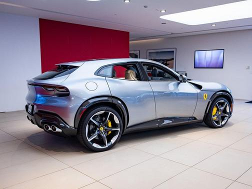 Grigio Titanio Metallic 2025 Ferrari Purosangue Base
