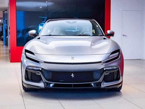 Grigio Titanio Metallic 2025 Ferrari Purosangue Base