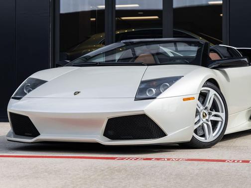 Bianco Isis 2008 Lamborghini Murcielago LP640