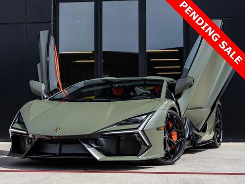 2024 Lamborghini Revuelto Base