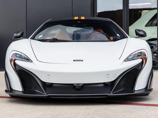 2016 McLaren 675LT Base