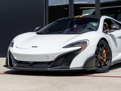 2016 McLaren 675LT Base
