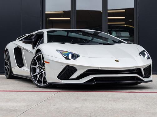 2018 Lamborghini Aventador S 