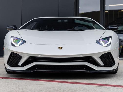 2018 Lamborghini Aventador S 